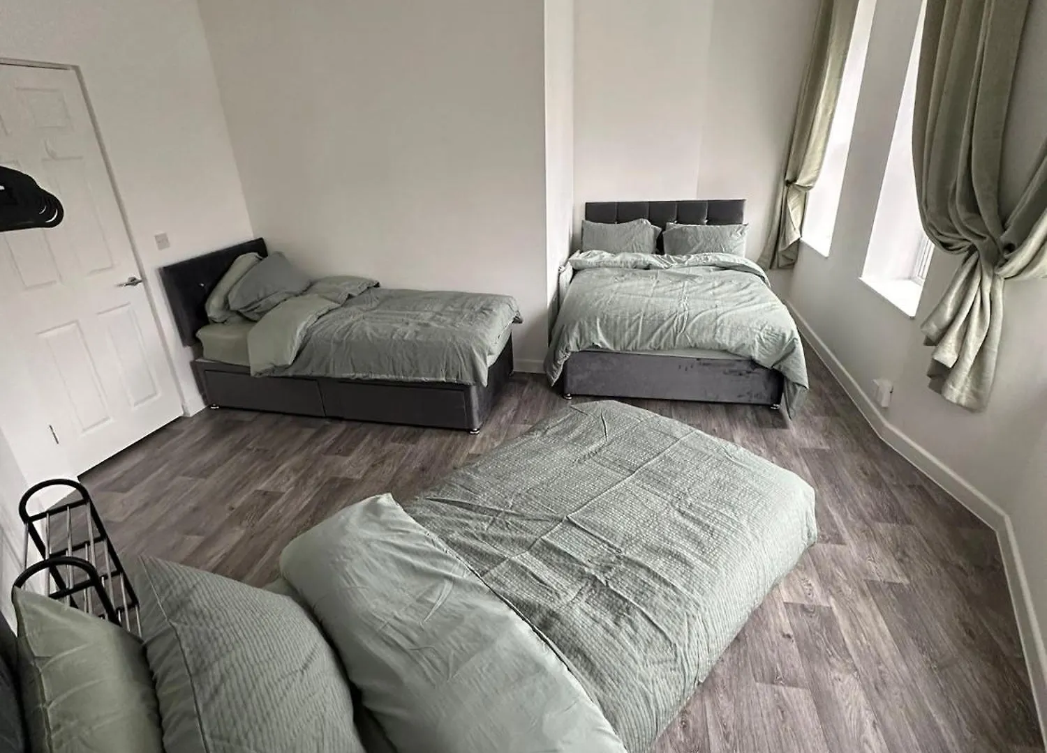 Cardiff Flat 3 Mins To City Centre Sleeps Up To 6 Lägenhet